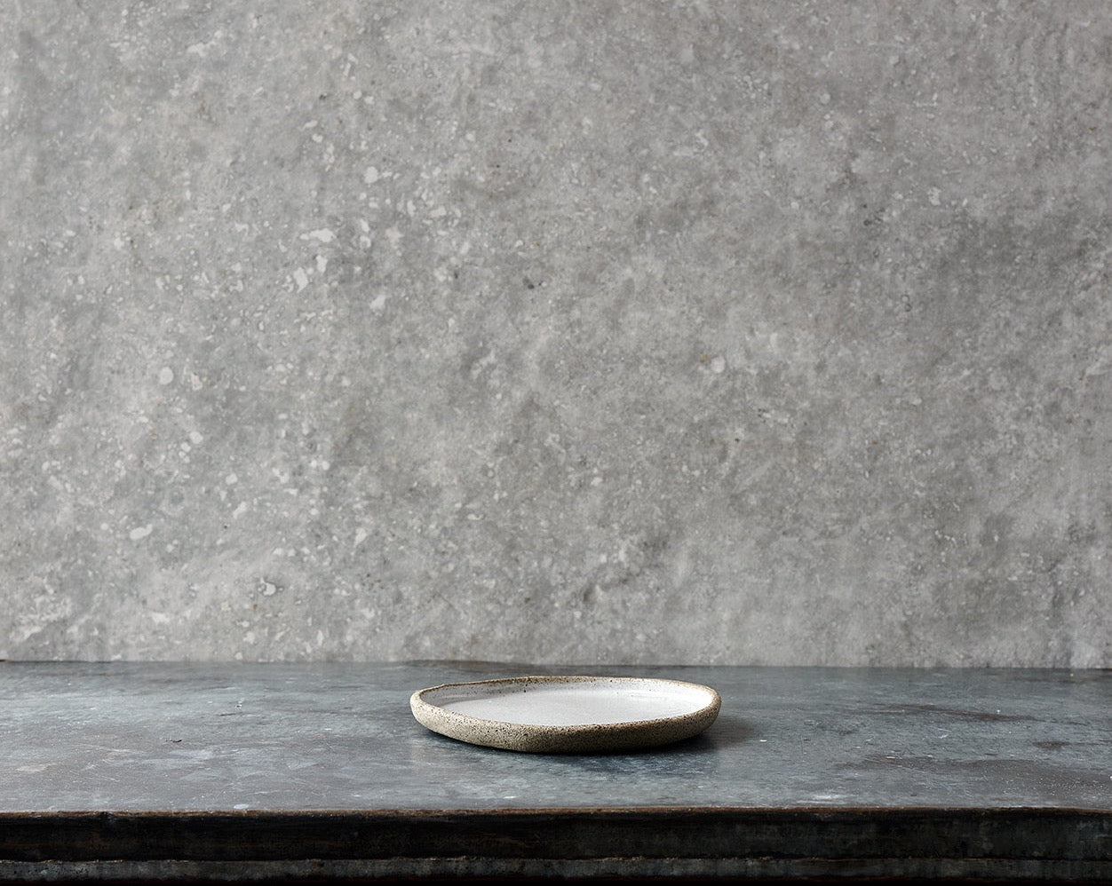 BAJA GREY - Plate Round Small